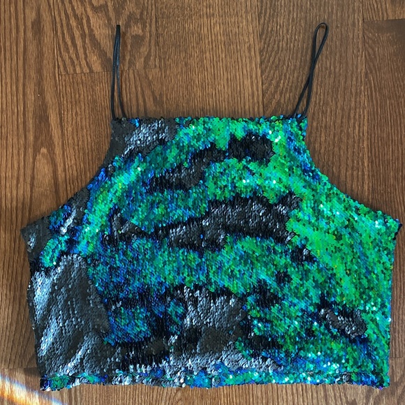 Forever 21 woman’s Flippable blue green sequin crop tank top spaghetti straps - Picture 13 of 13